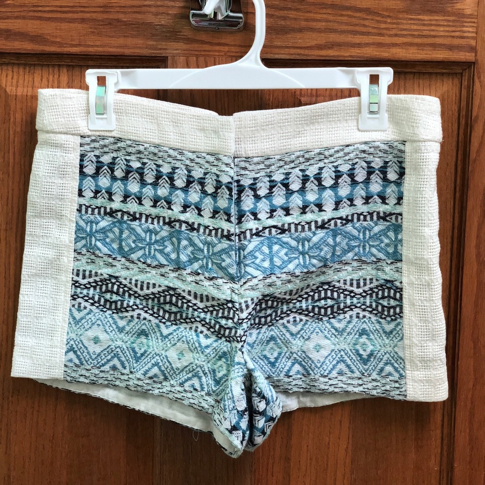Quinn Patterned Shorts